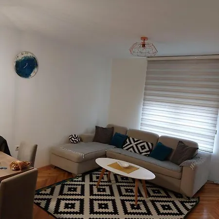 Stan Na Dan Apartment *